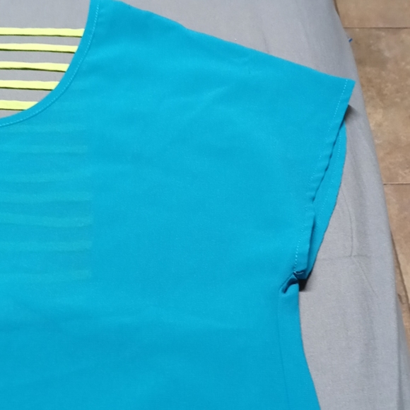 Blouse - Picture 4 of 4